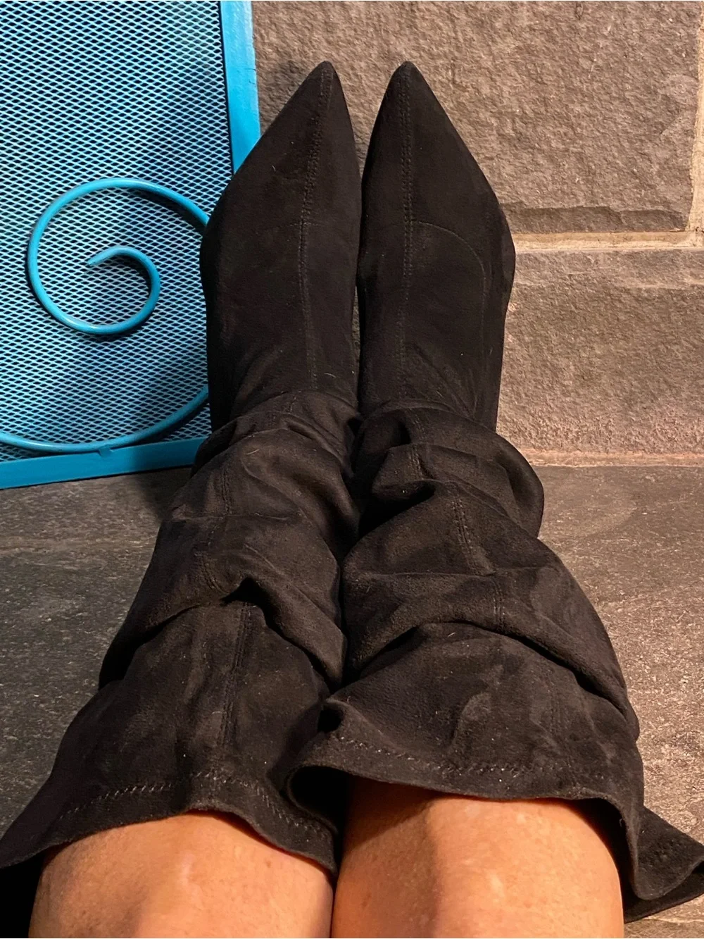 Super sexy thigh high/slouch black velvet boots,pointy toe,curved gold heels,8.5